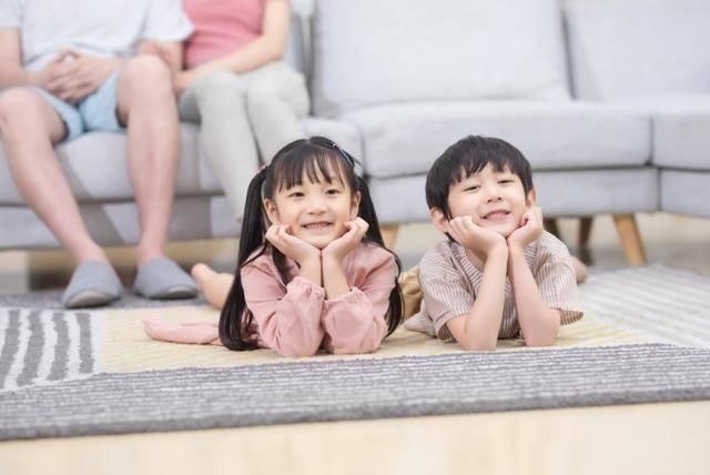 孩子|长大后很孝顺的孩子,往往具备四种特征,你家娃中二个就偷乐