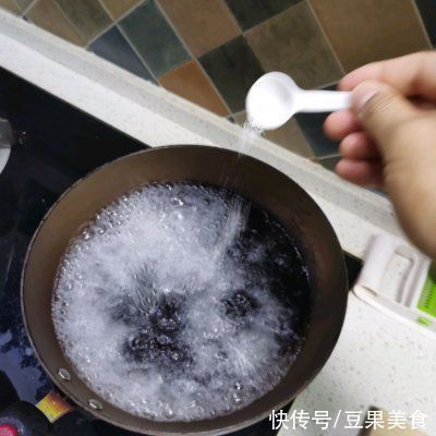 快手|简单快手又下饭的酱汁蛏子吃起来那叫一个香
