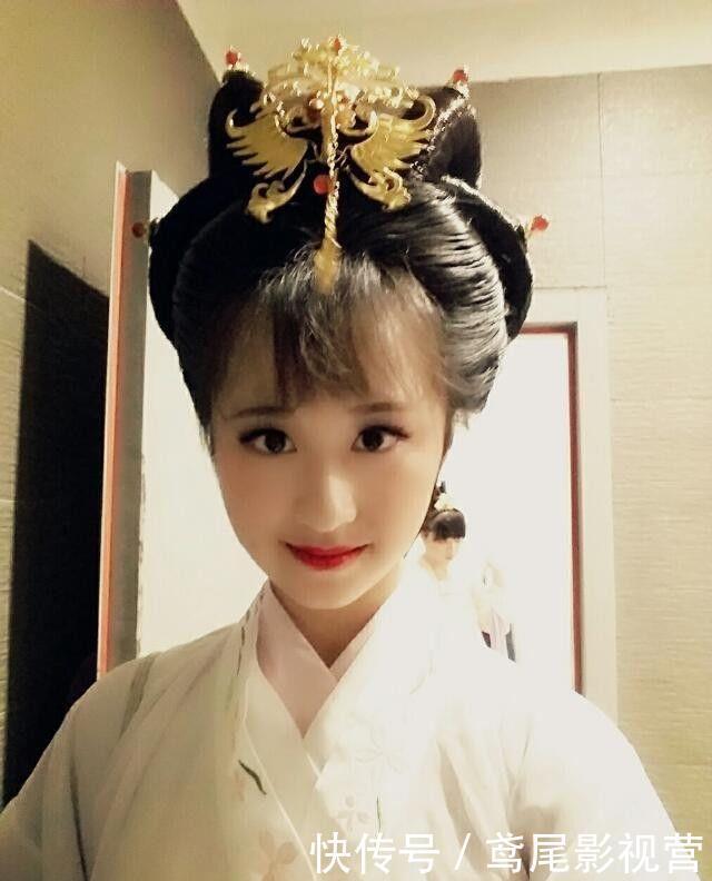  柔美|20岁师大汉服女神气质柔美哀婉，长相神似陈晓旭，拍林黛玉写真真假难辨