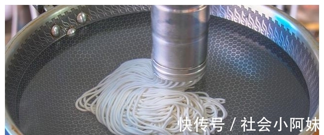 家庭|家庭制作土豆粉，不用明矾，只要有土豆就能，劲道爽滑，比买的好