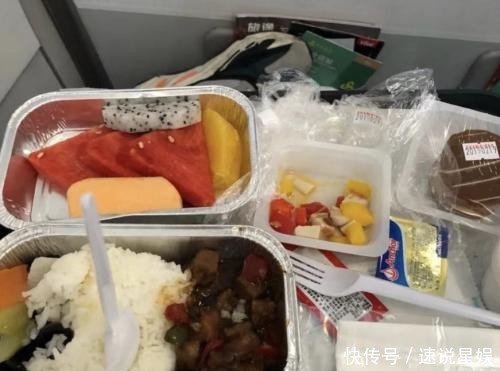 坐飞机如何选择性价比最高的餐食？春秋航空上榜