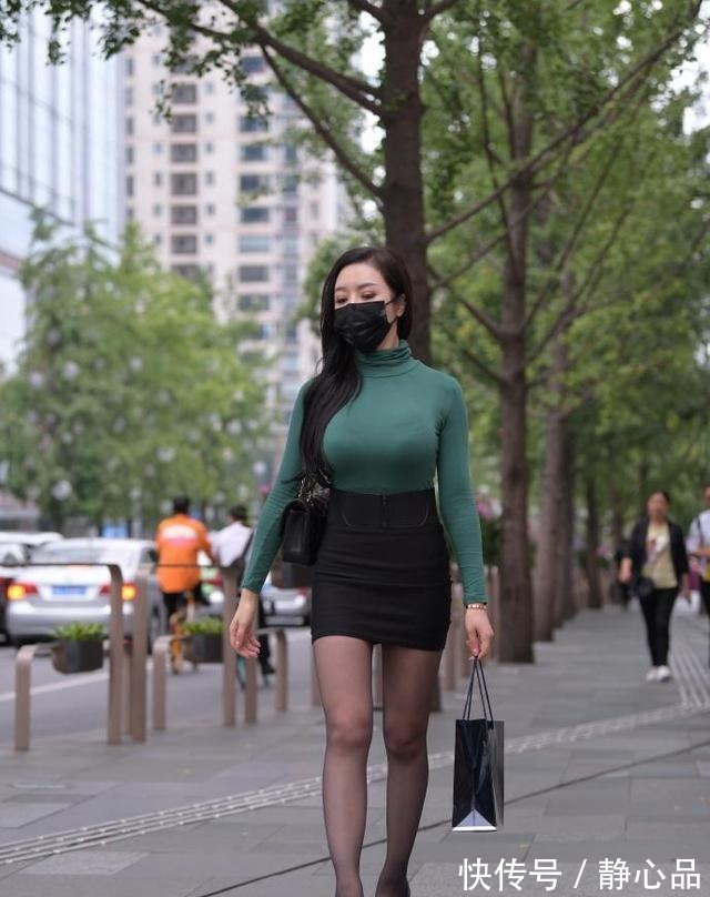 身材 身材肥胖的40岁女人,穿包臀裙有点成熟,气质不错!