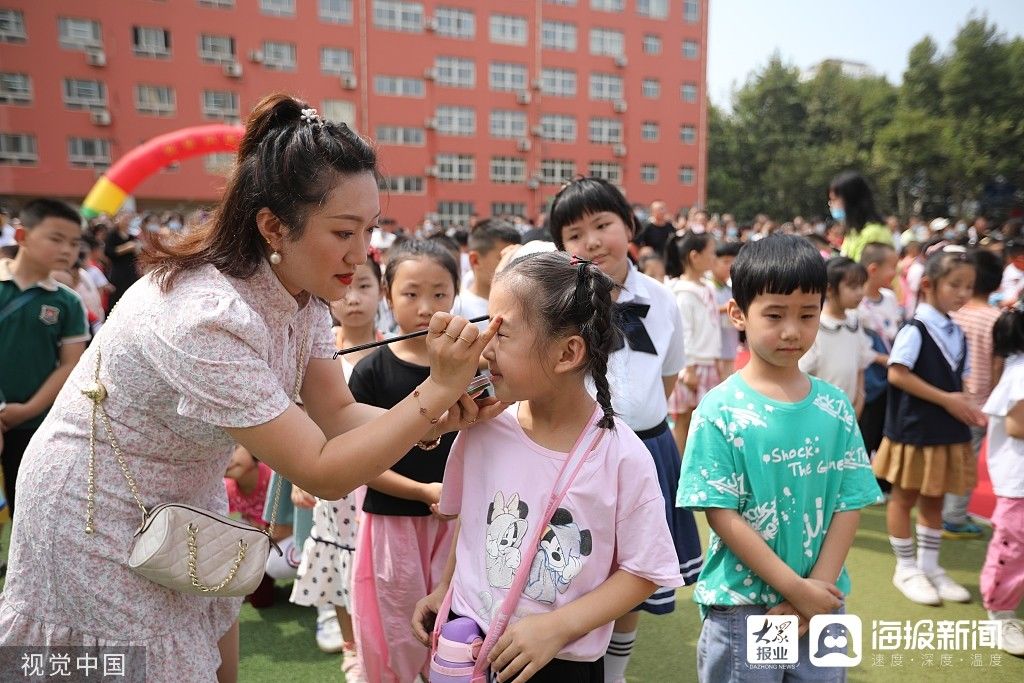 新生|图看日照｜学校举行“开笔礼” 迎接一年级新生