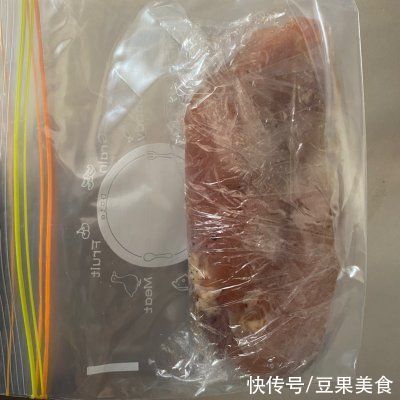 懒人福利,超简单的快手菜藤椒油低温鸡胸肉川香沙拉