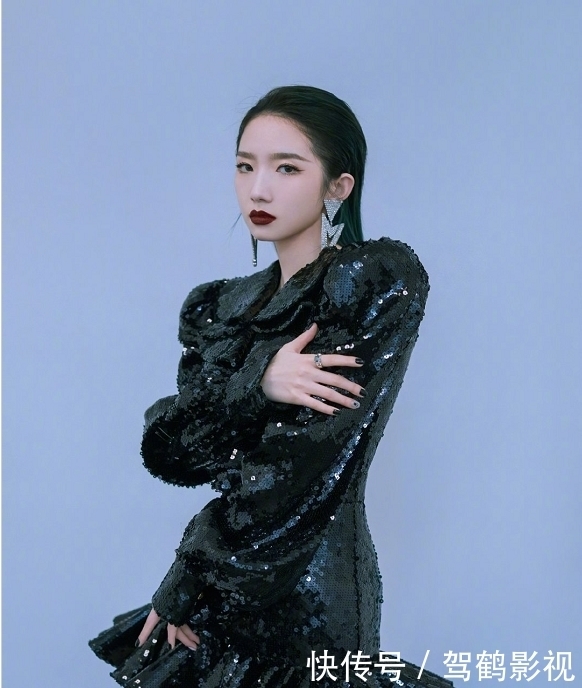 孟美岐|吴宣仪和孟美岐面对外界嘲讽,一个痛苦一个硬刚,为何差距这么大