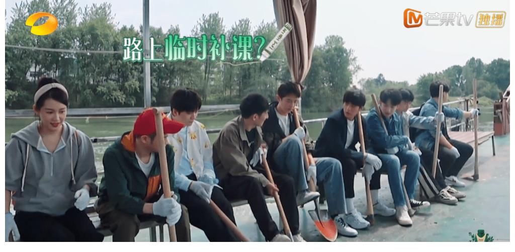 張子楓|《向往5》當張子楓割草沒帶冰袖時有誰注意梁靖康反應？太甜了吧