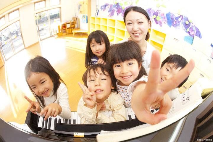 人生是一场修行|妈妈该不该带儿子进女更衣室？性别意识“可以不做，不能做错”