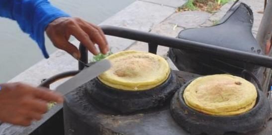 特别|大妈卖的特色早餐,好吃不贵,连“碗”都能吃,吃货最佳早餐