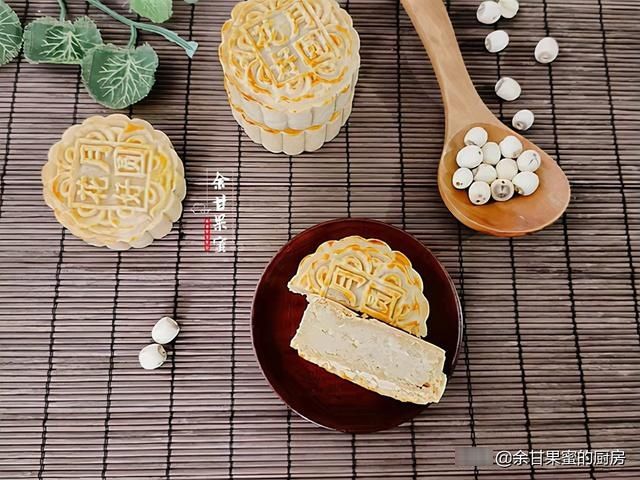 玉米油|中秋节做月饼，食材价格虽贵，但自己做得真材实料，吃得更放心