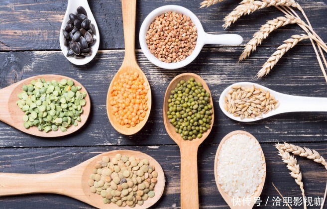 幾塊錢一瓶的維生素B2,能長期吃嗎治這8種病有效,不吃很虧