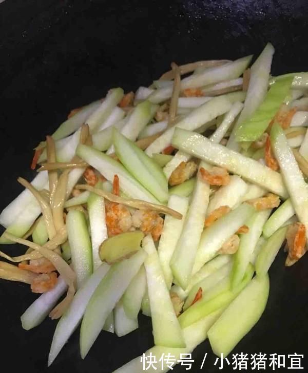  牛奶|别忽视了这菜，市场上常见，钙是牛奶2倍，鸡蛋5倍，孩子吃长个