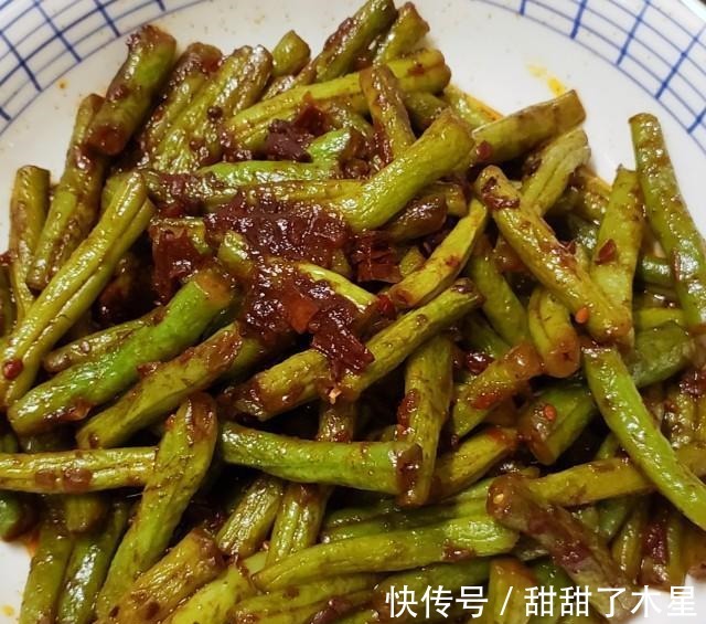 鲜香下饭梅菜肉酱炒豆角！