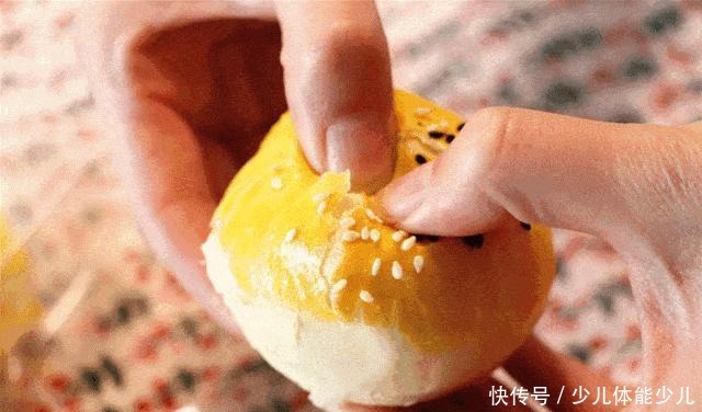 薇娅李佳琦带火的5种零食,尝到味道就念念不忘,你吃过几种