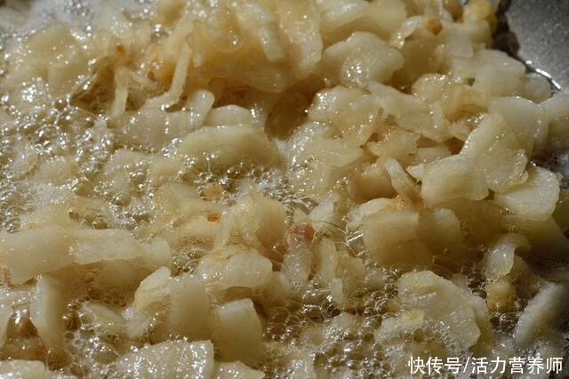 中国居民膳食指南|一勺猪油等于十副药？常吃猪油真的能养生吗？多年的问题有回应了