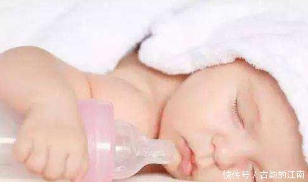 宝宝|6个月宝宝喝完奶后睡觉,却再没醒来,别让孩子为你的疏忽买单
