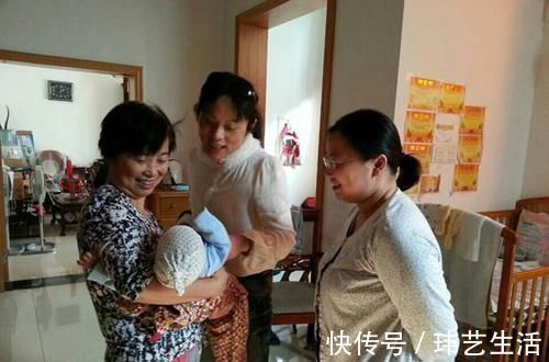 原生家庭|独生女喜得二胎,孩子外婆随母姓,家产全给娃,婆家却不乐意了