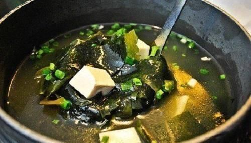 筒骨|海带和它一起煮,喝一碗等于跑步2小时,坚持一周,衣服穿成s码