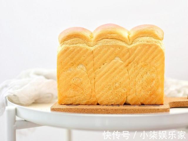 想要面包做得好，几个小诀窍要记住，松软又美味