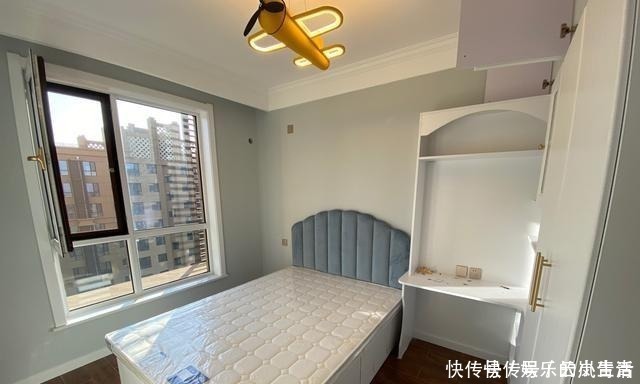 新房|新房通风半年准备入住，打扫干净漂亮极了，进门就被客厅迷住了