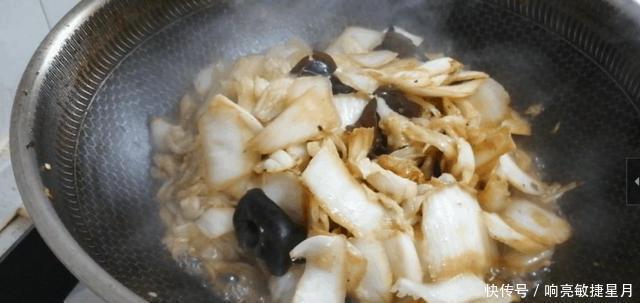 大白菜|大白菜怎么吃强烈推荐这种搭配,调味只需3样,好吃停不下筷!