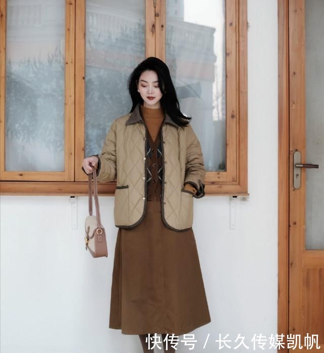 南北穿衣大不同!根据温度选衣服,按照风格来搭配,才时髦又保暖
