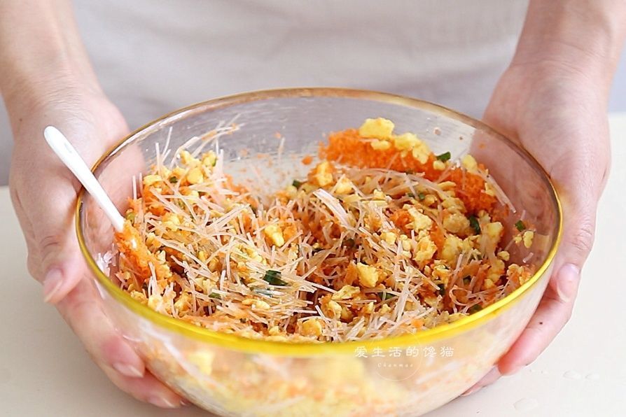 这种水煎包做法，隔条街都能闻到香味，一天三顿吃不腻，过年必备