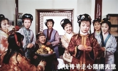 红楼梦#元春省亲后,湘云为何立刻现身贾府?宝玉不明白,贾母却看得透彻