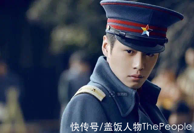 同样是演军人，肖战张译气场强，黄景瑜像小混混，差别在于体态？