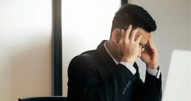 毛细血管|人到中年，血液越来越黏稠，用此叶子泡水喝防血栓，高血压绕路走