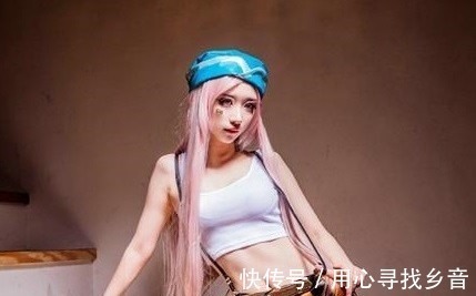 乔艾莉·波尼|海贼王女团cos来袭,到底要看脸还是看身材竟然人均比女帝更迷人