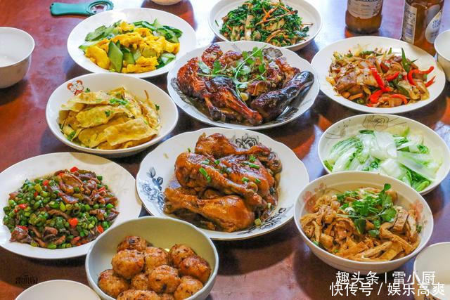 春节弟弟家请吃饭,弟媳做了10个菜,好吃又实惠,合胃口