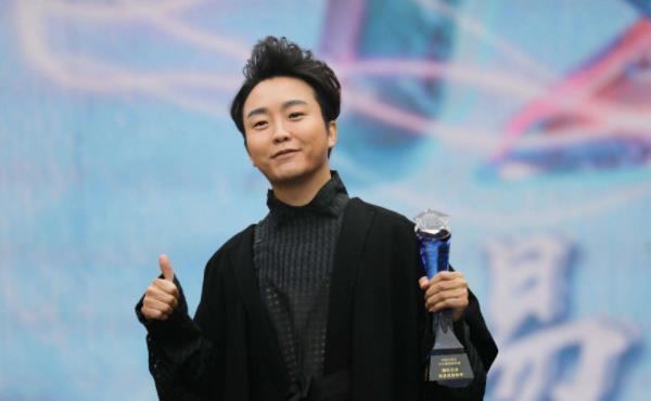 京剧|李玉刚到底做了什么?梅葆玖到去世也不原谅他,背后隐情令人深思