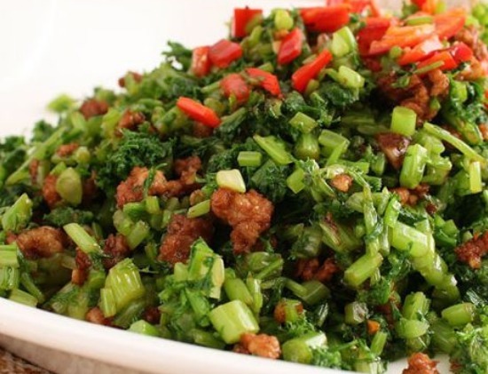 淡化|整天疲惫不堪不妨多吃此菜,排出毒素,淡化皱纹,每天活力满满