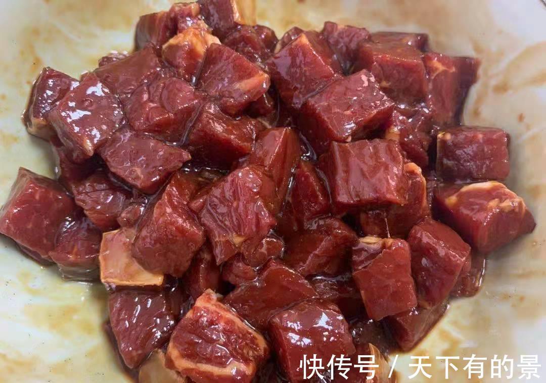 杏鲍菇|杏鲍菇这做法真绝了，汤汁浓郁，用来拌饭，多少米饭都不够吃