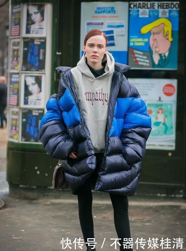 总选|羽绒服别总选黑白灰!2021五大流行色,显白又气质,早穿早美