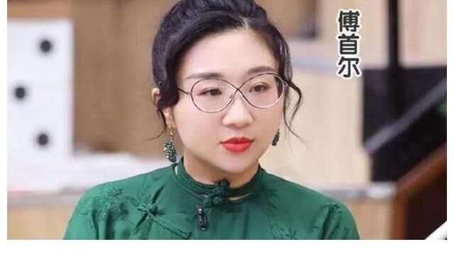 無需美貌，卻讓人一見傾心的“奇葩辯手”傅首爾，為何熱度不減？