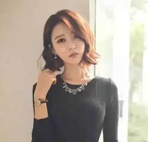 2021最火的发型，实在太美了 ，你试了吗？