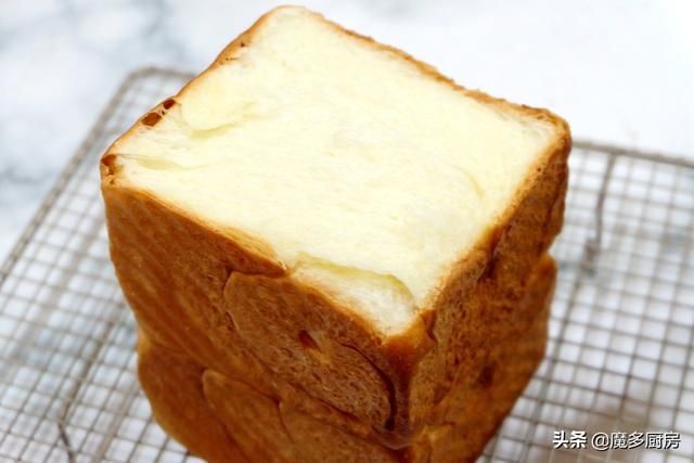 在家做面包并不难,两款健康美味吐司面包做法分享,柔软拉丝好吃