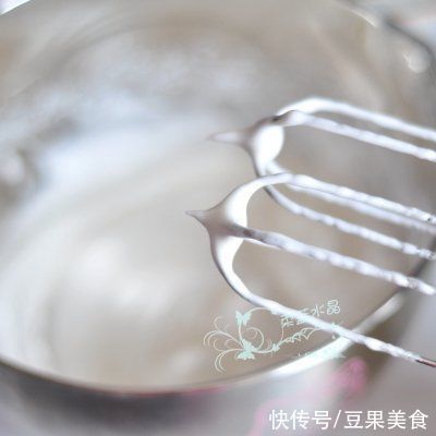这道斑纹双色蛋糕，一上桌就被哄抢一空