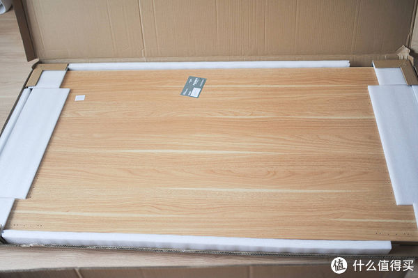 螺丝|家居改造：用电动升降桌打造我的居家办公小角落