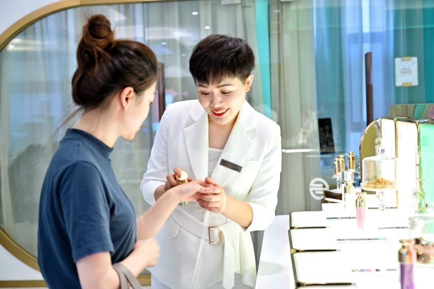 皮肤|决定皮肤衰老的不是年龄,而是你的行为!