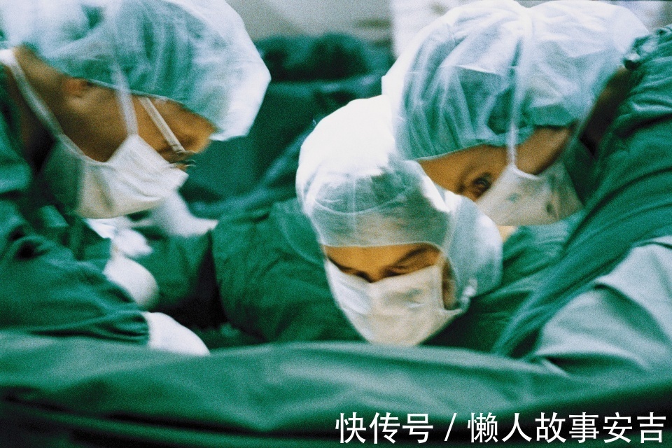 先兆|55岁男子，深夜脑梗瘫痪，警惕，晚饭后这三件事不能做