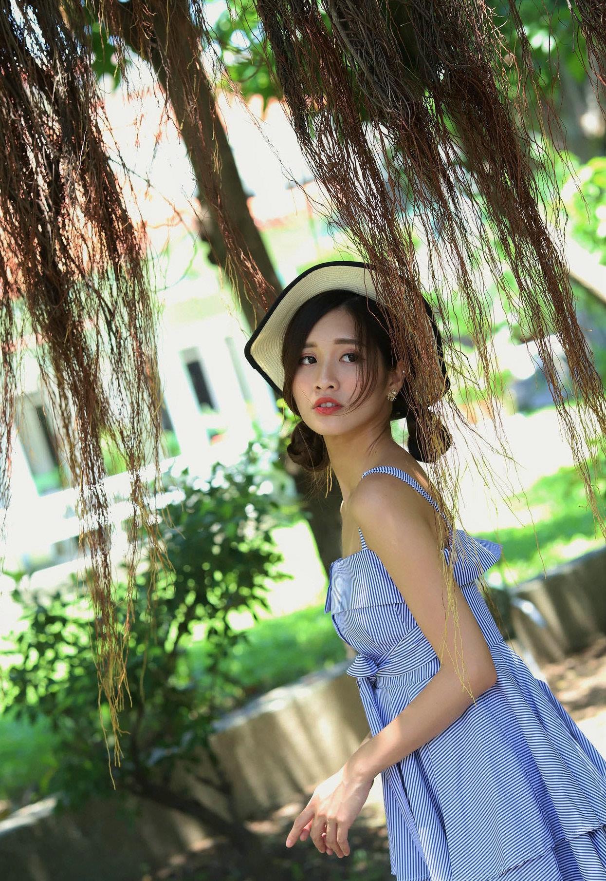 苗条曲线|衬衫是职场人不可缺少的,良好的衣服质感,能够让你更加从容自得