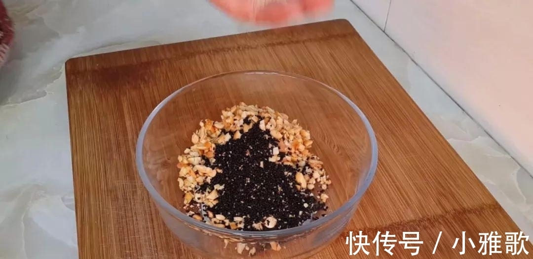 面粉|面粉还能这样做, 不用一滴水, 比面包火烧都好吃, 老婆3个不够吃