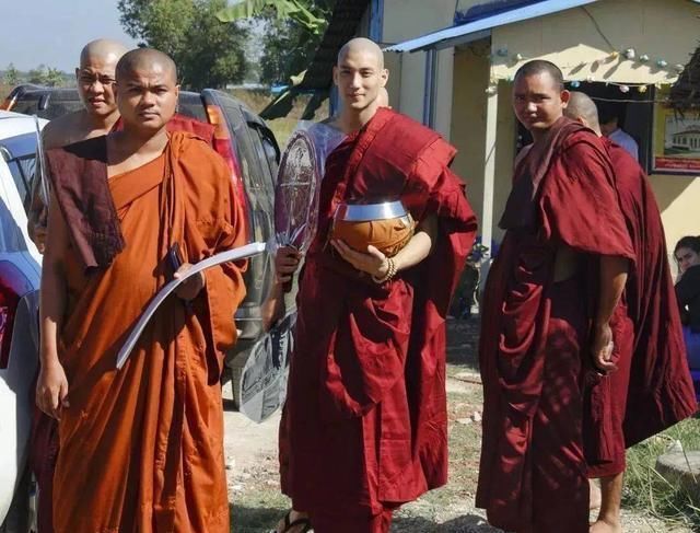 自律|“帅和尚”露大肌肉迷倒无数妹子，网友：和尚界的王力宏