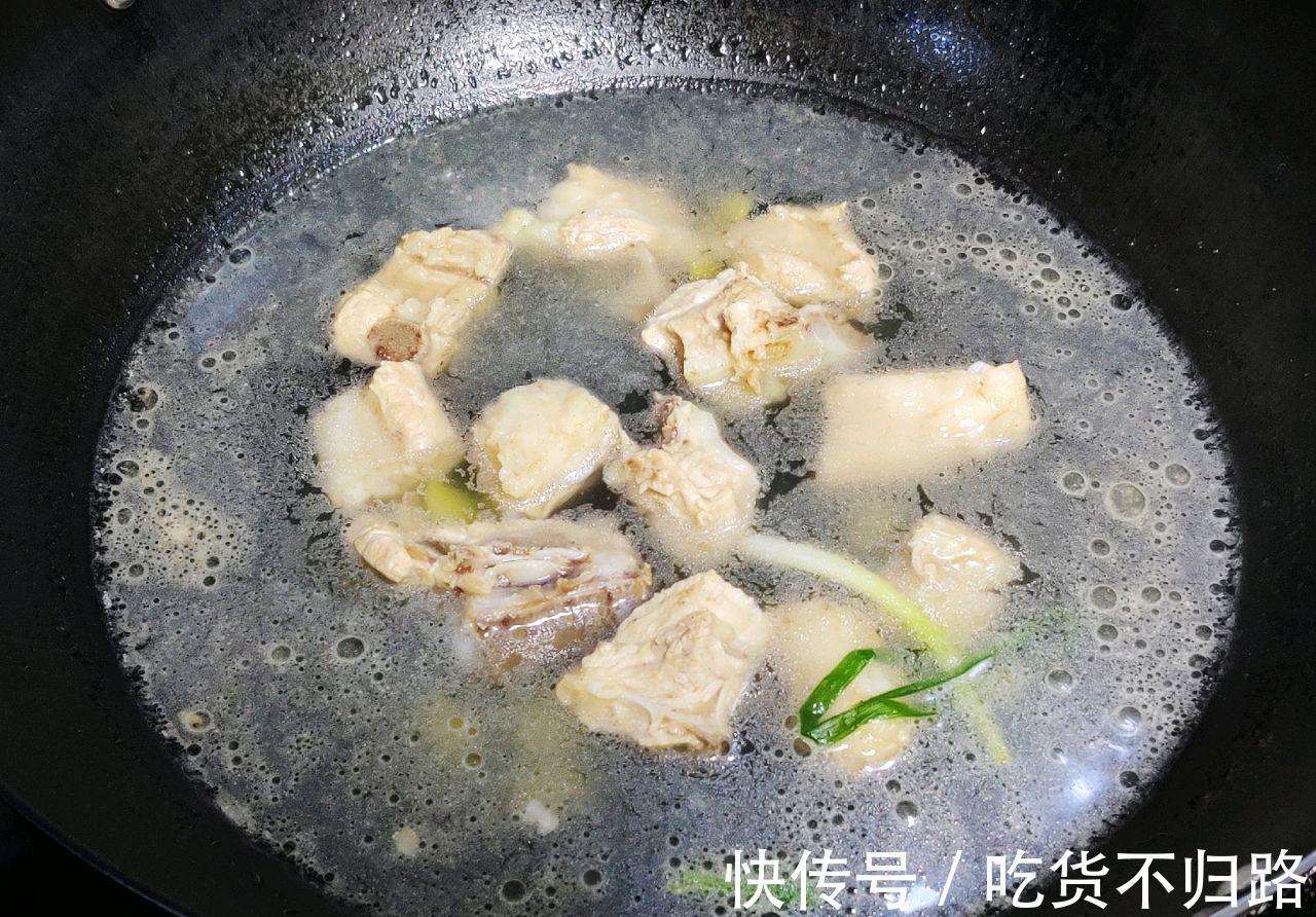 排骨|想不想喝软糯鲜香芋头排骨汤，想的话，就快来和我学上几招吧