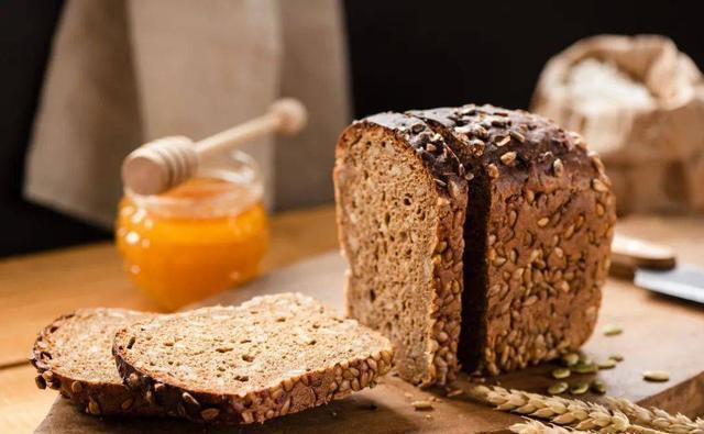 膳食纤维|常吃粗粮，有助降血糖吗？医生提醒：这4种粗粮最好别吃