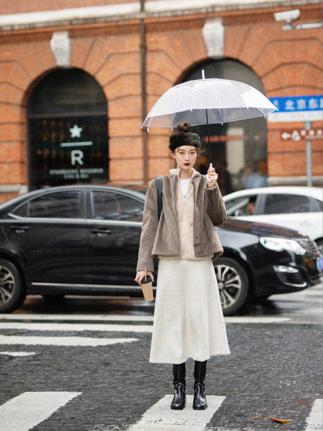 保暖|上身不臃肿!百搭还保暖的“摇粒绒”外套火了,让你穿上不想脱