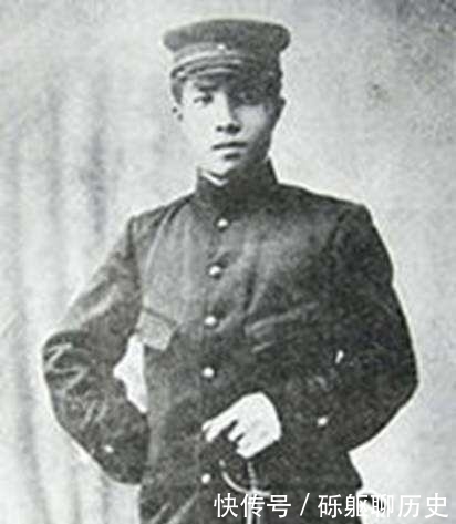 天皇|他是日本军国主义的始作俑者，后因权力凌驾于天皇之上而被暗杀