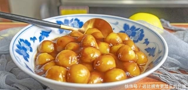 正月十五元宵节,家宴菜单已备好,5荤4素1汤上一桌,十全十美